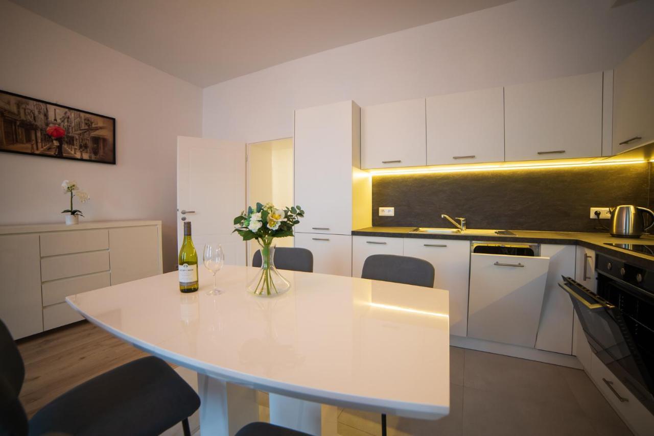 Top Class Apartments In Carlsbad Karlovy Vary Extérieur photo